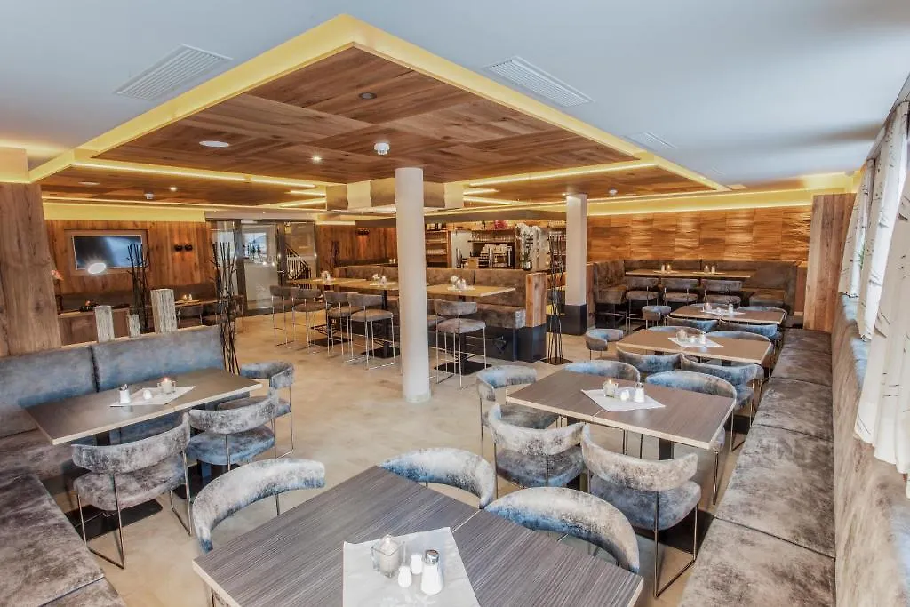 Hotel Am Reiterkogel Saalbach-Hinterglemm 4*,